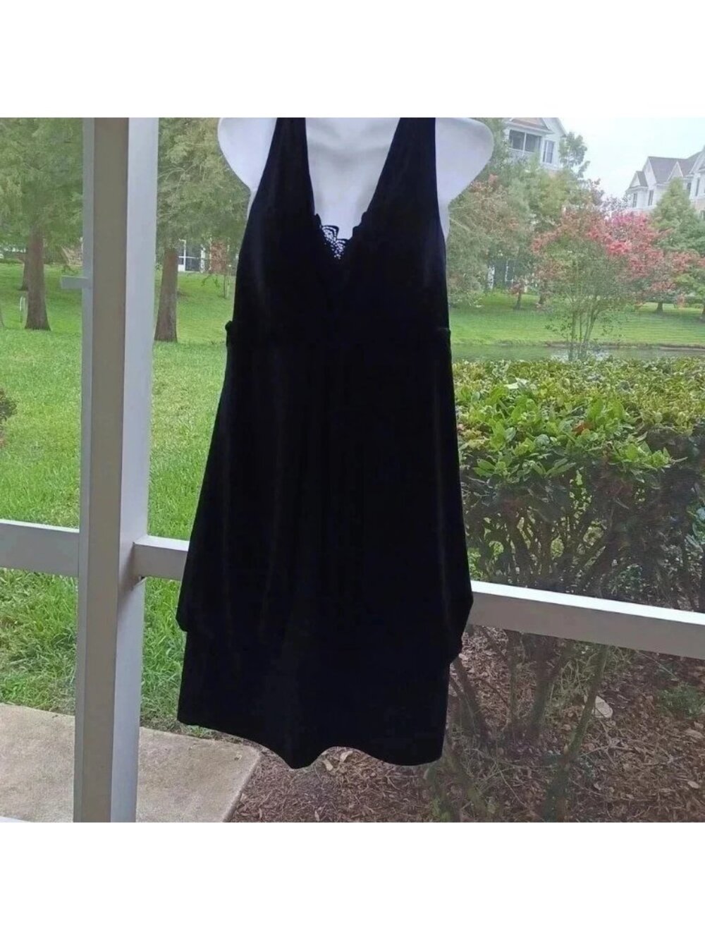 > Black dress with high waiste and cute back Women's Size 14 - Picture 15 of 15